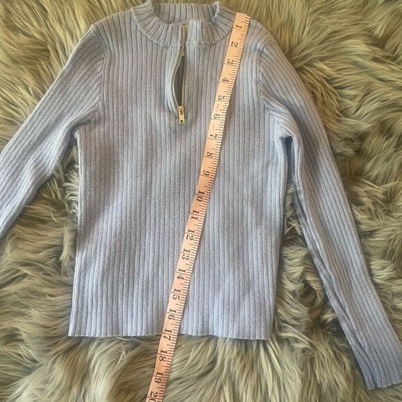 Forever 21 Girls Ribbed Quarter Zip Sweater, 9/10 - Picture 4 of 9